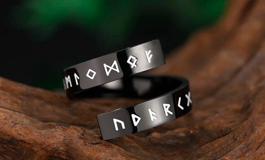 Nordischer Ring Vikinger Runen aus Edelstahl